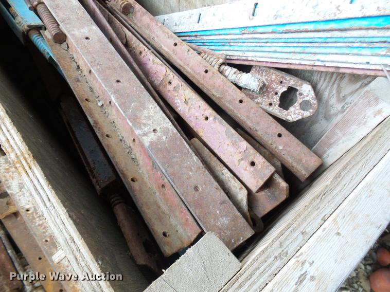 image for item DF7091 Simpson concrete forms